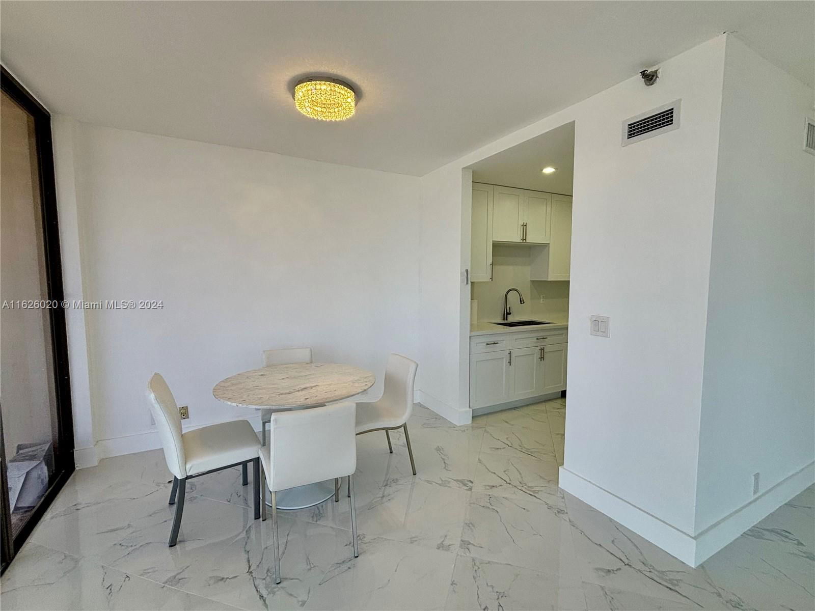 Real estate property located at 19355 Turnberry Way #10H, Miami-dade, Turnberry Towers Condo, Aventura, FL