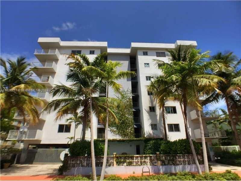 Real estate property located at 1025 Alton Rd #507, Miami-Dade County, PALMS OF ALTON ROAD CONDO, Miami Beach, FL
