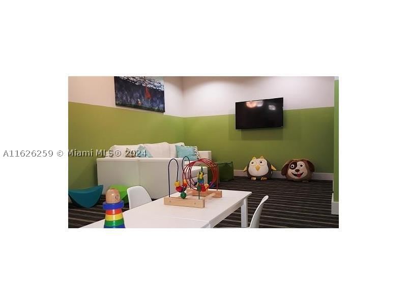 Real estate property located at 600 27th St #2302, Miami-dade, Bay House Miami Condo, Miami, FL