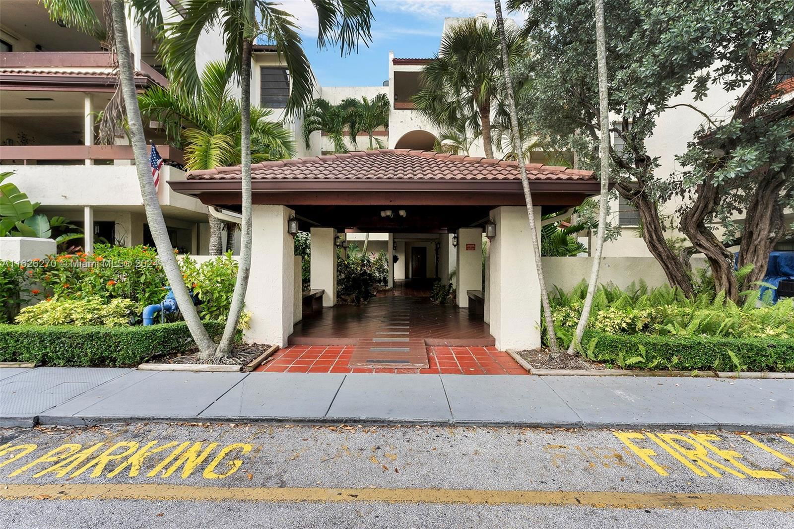Real estate property located at 9020 125th Ave F301, Miami-Dade County, KENLAND BEND SOUTH CONDO, Miami, FL