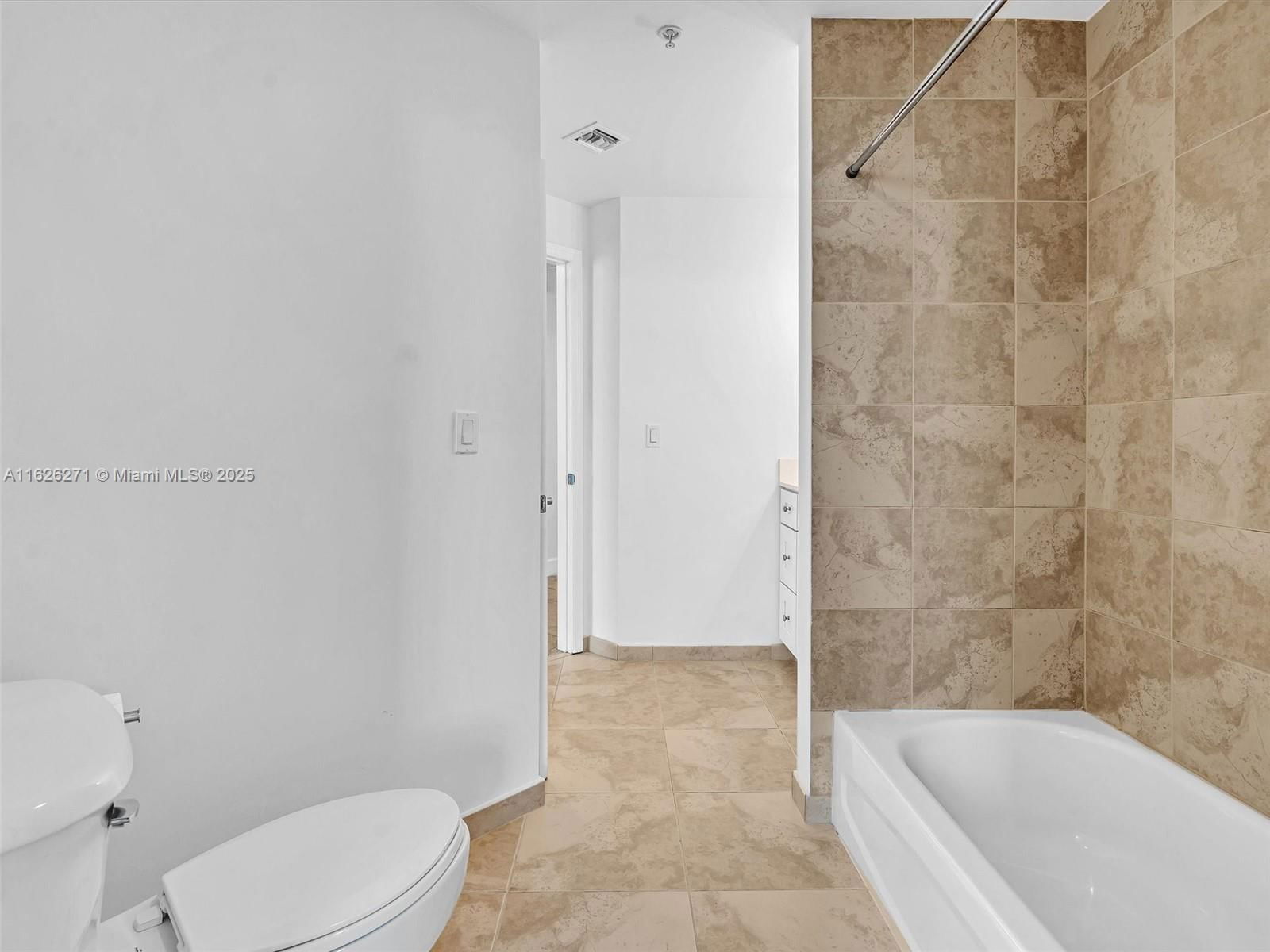 Real estate property located at 7900 Harbor Island Dr #1019, Miami-dade, 360 Condo A, North Bay Village, FL