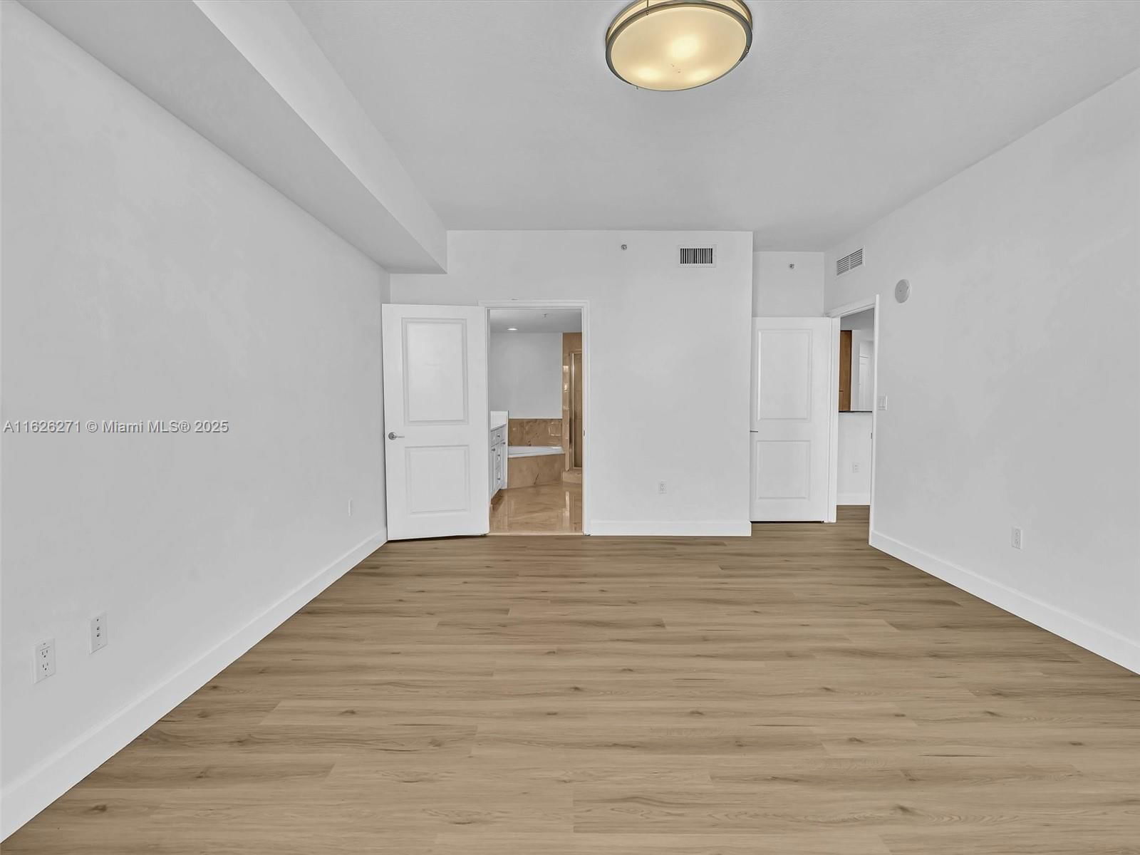 Real estate property located at 7900 Harbor Island Dr #1019, Miami-dade, 360 Condo A, North Bay Village, FL