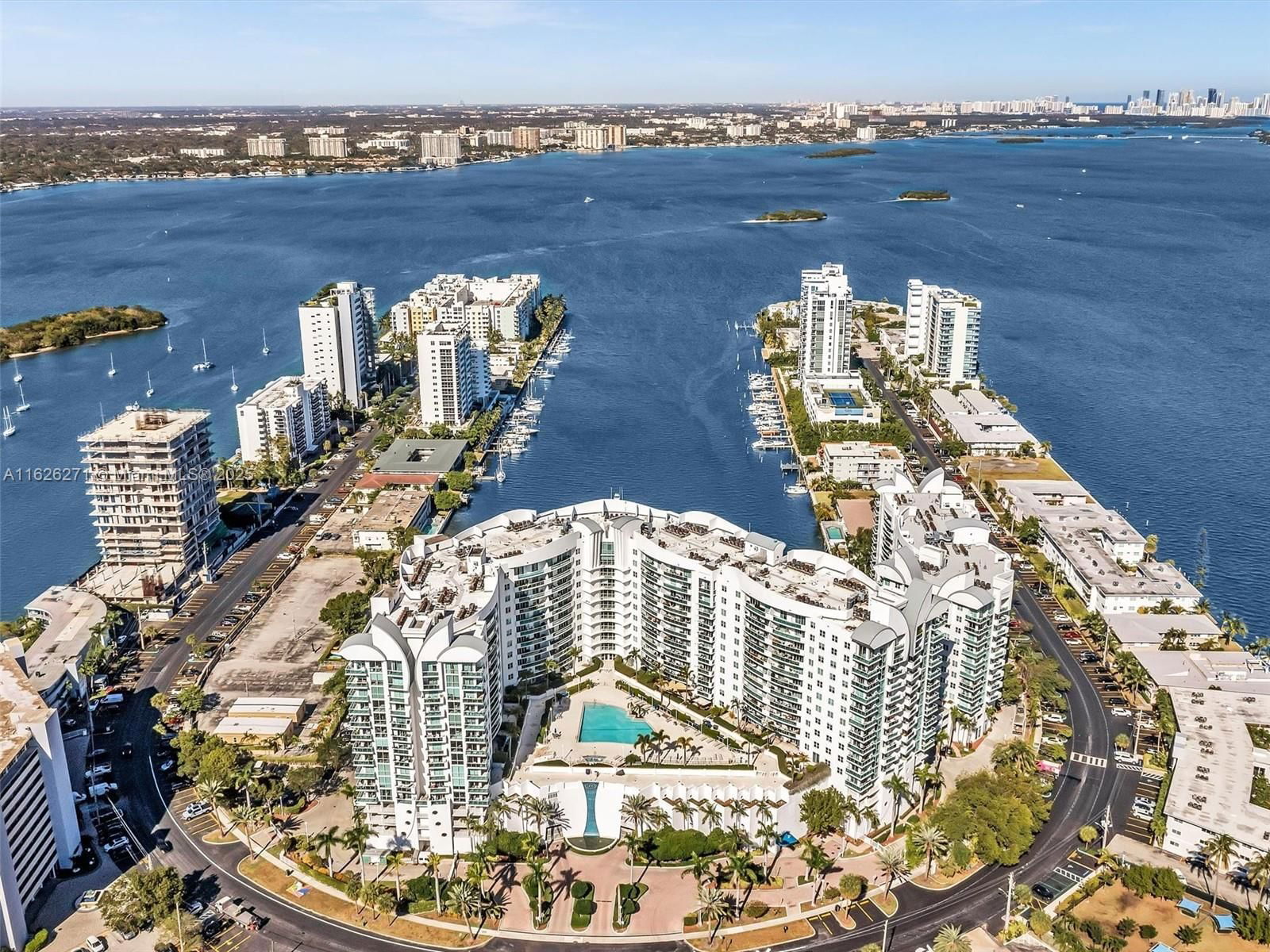Real estate property located at 7900 Harbor Island Dr #1019, Miami-dade, 360 Condo A, North Bay Village, FL