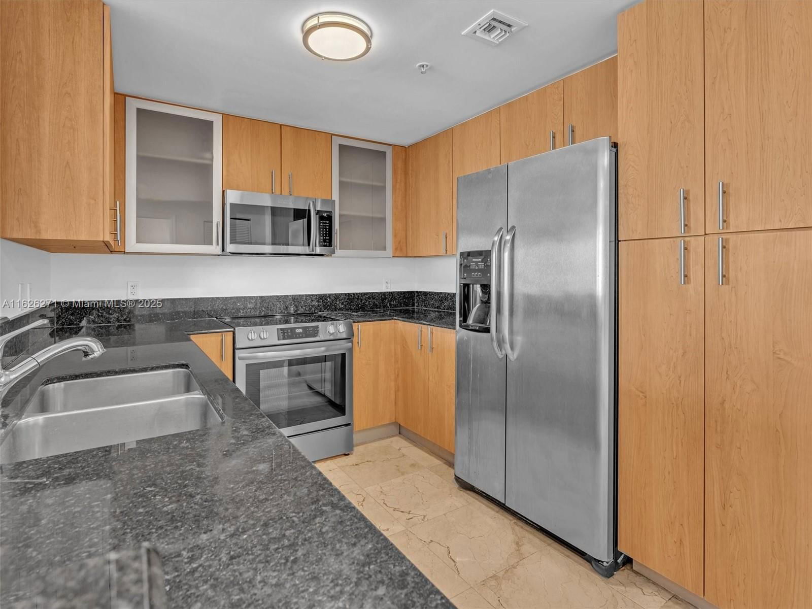 Real estate property located at 7900 Harbor Island Dr #1019, Miami-dade, 360 Condo A, North Bay Village, FL
