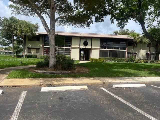 Real estate property located at 9513 Mcnab Rd #104, Broward, TAMARAC GARDENS CONDOMINI, Tamarac, FL