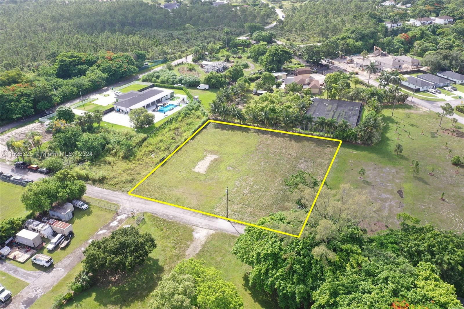 Real estate property located at 22695 123rd Rd, Miami-Dade County, MILLER & BAILES ADDN TO G, Miami, FL