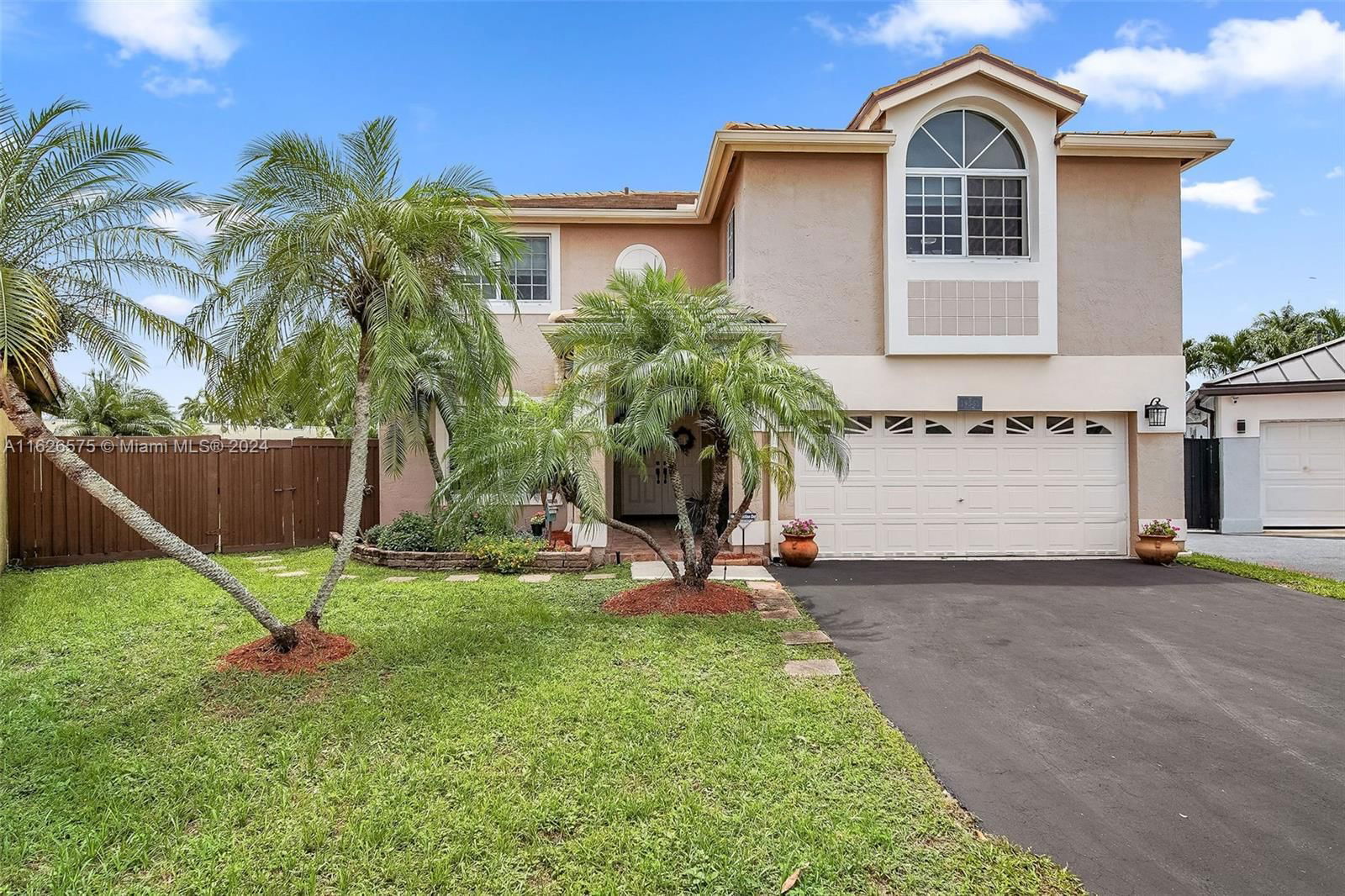 Real estate property located at 19561 82nd Ct, Miami-Dade, MARBELLA PARK 2ND ADDN, Hialeah, FL