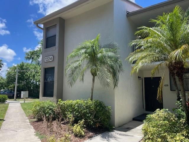 Real estate property located at 1224 Military Trl #2312, Broward County, VILLAS AT MEADOW LAKES CO, Deerfield Beach, FL