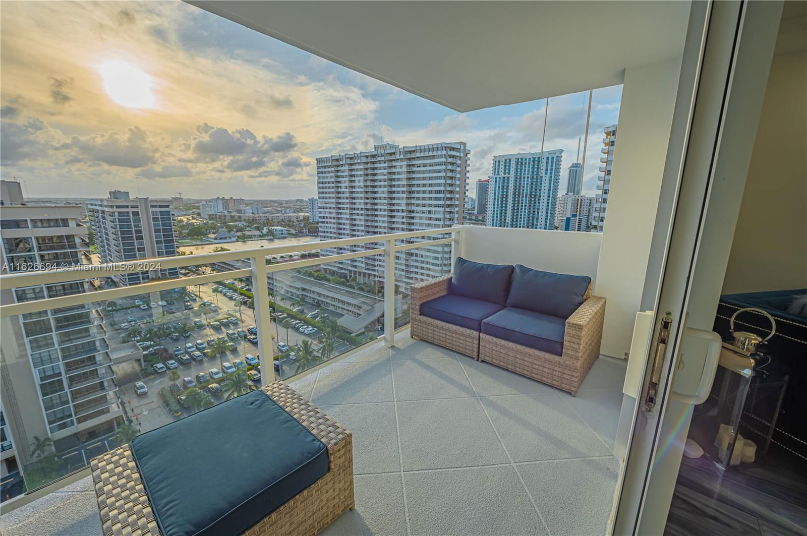 Real estate property located at 2030 Ocean Dr #1606, Broward, Parker Plaza Condo Estate, Hallandale Beach, FL