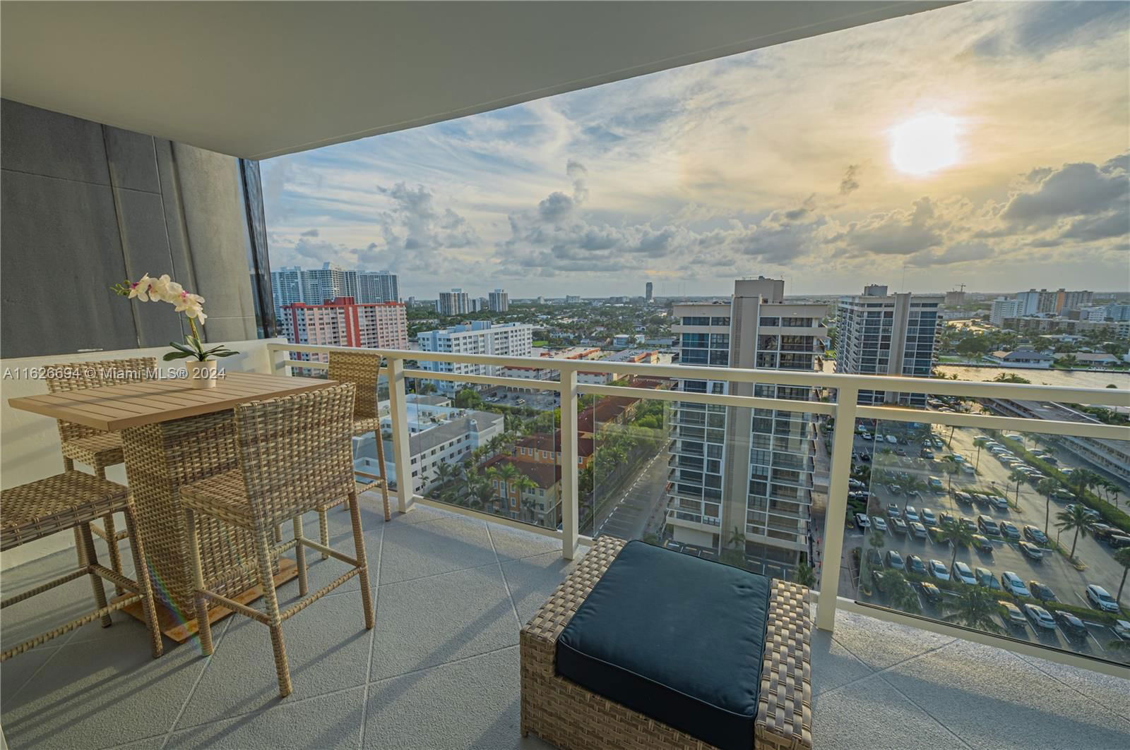 Real estate property located at 2030 Ocean Dr #1606, Broward, Parker Plaza Condo Estate, Hallandale Beach, FL