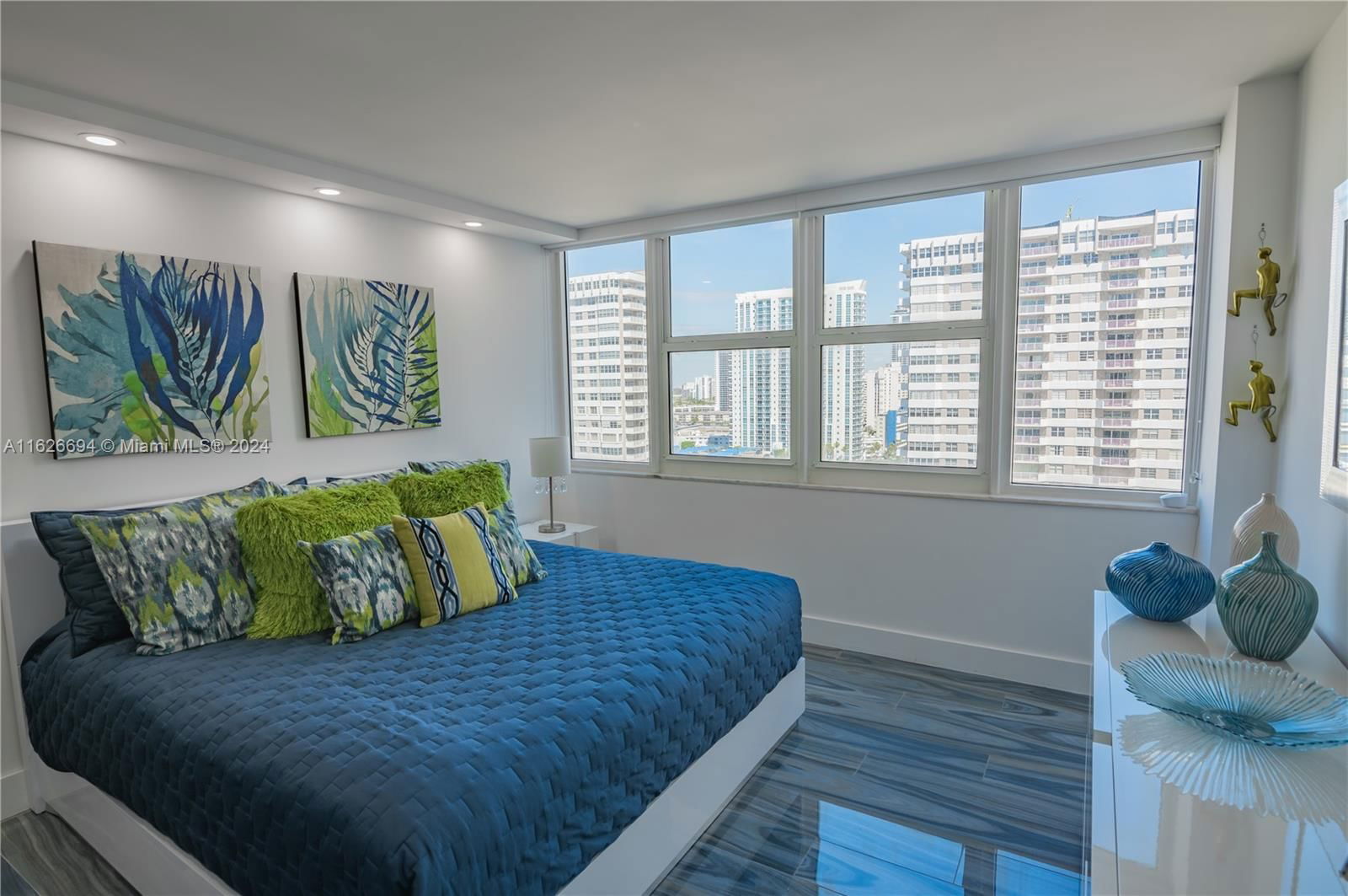 Real estate property located at 2030 Ocean Dr #1606, Broward, Parker Plaza Condo Estate, Hallandale Beach, FL