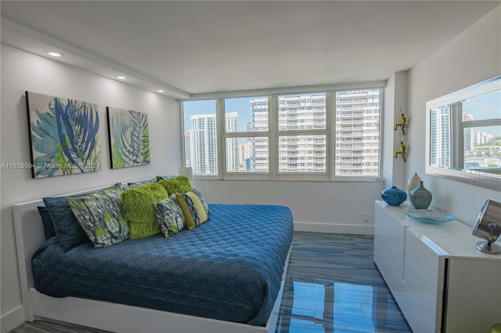 Real estate property located at 2030 Ocean Dr #1606, Broward, Parker Plaza Condo Estate, Hallandale Beach, FL