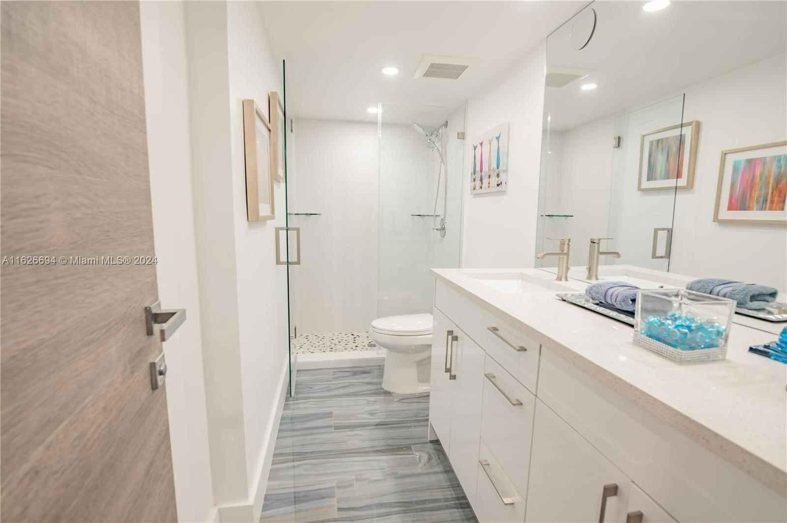 Real estate property located at 2030 Ocean Dr #1606, Broward, Parker Plaza Condo Estate, Hallandale Beach, FL