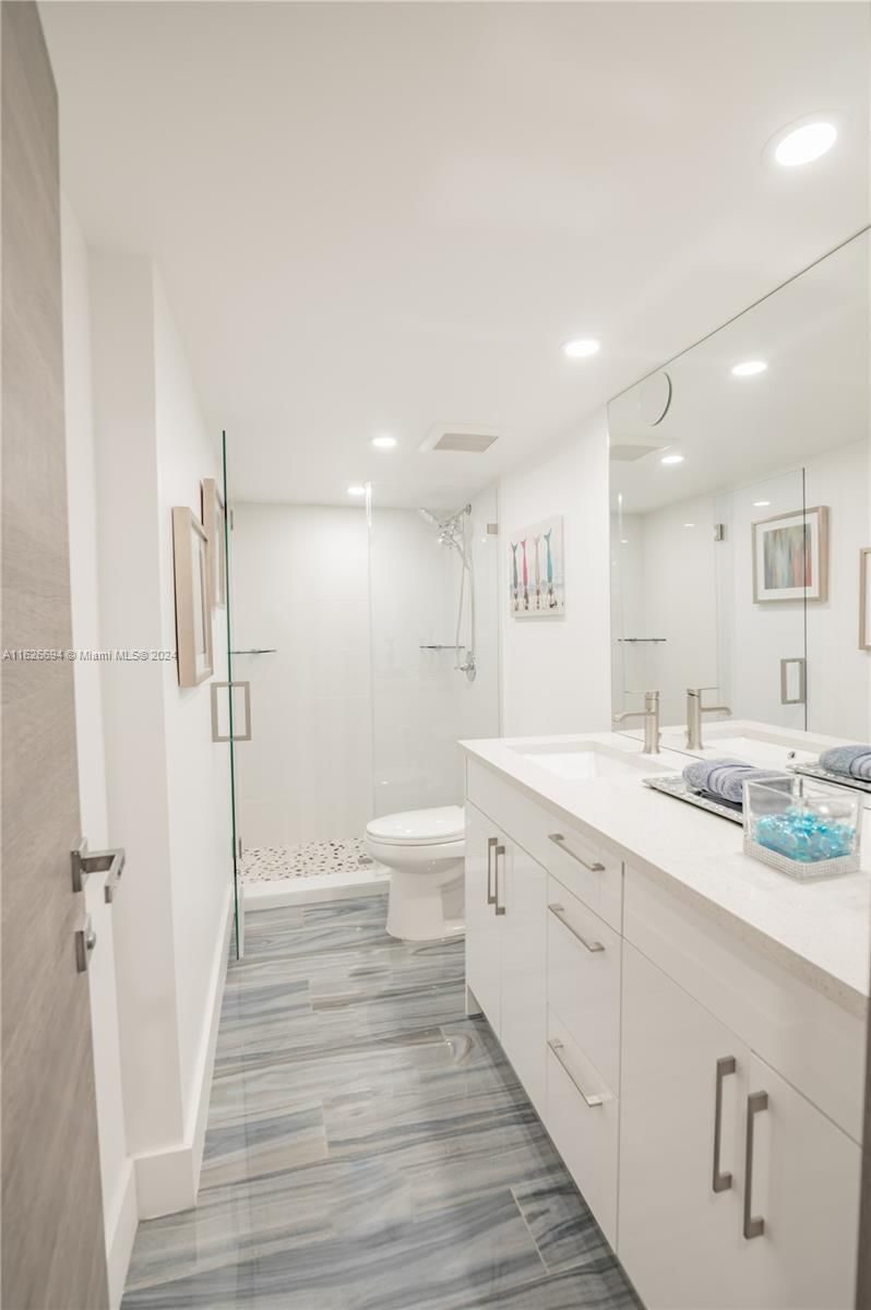 Real estate property located at 2030 Ocean Dr #1606, Broward, Parker Plaza Condo Estate, Hallandale Beach, FL