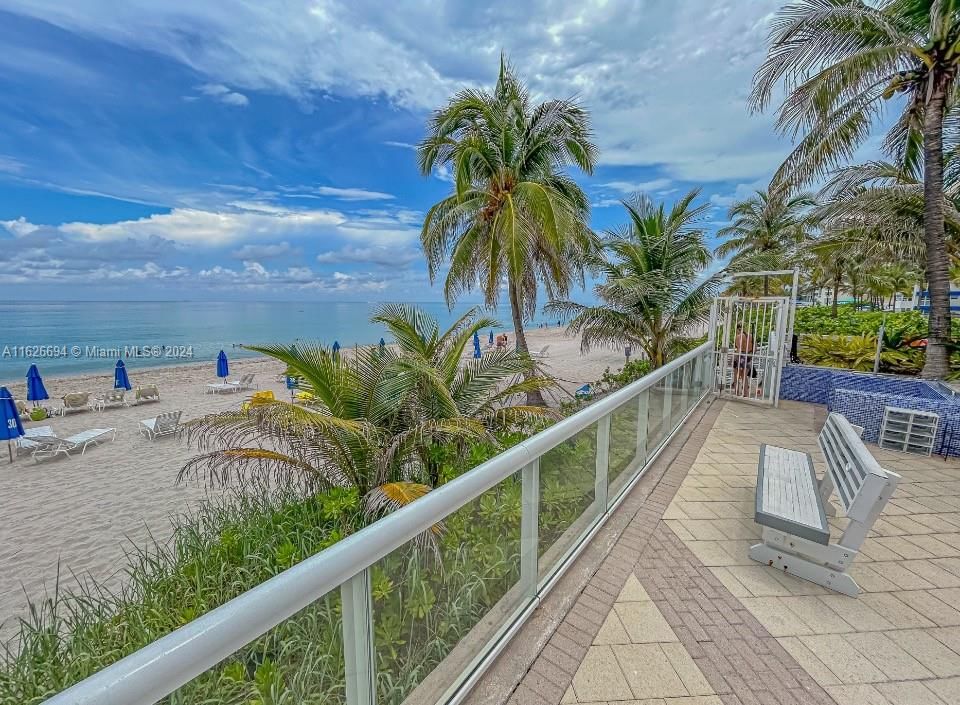 Real estate property located at 2030 Ocean Dr #1606, Broward, Parker Plaza Condo Estate, Hallandale Beach, FL