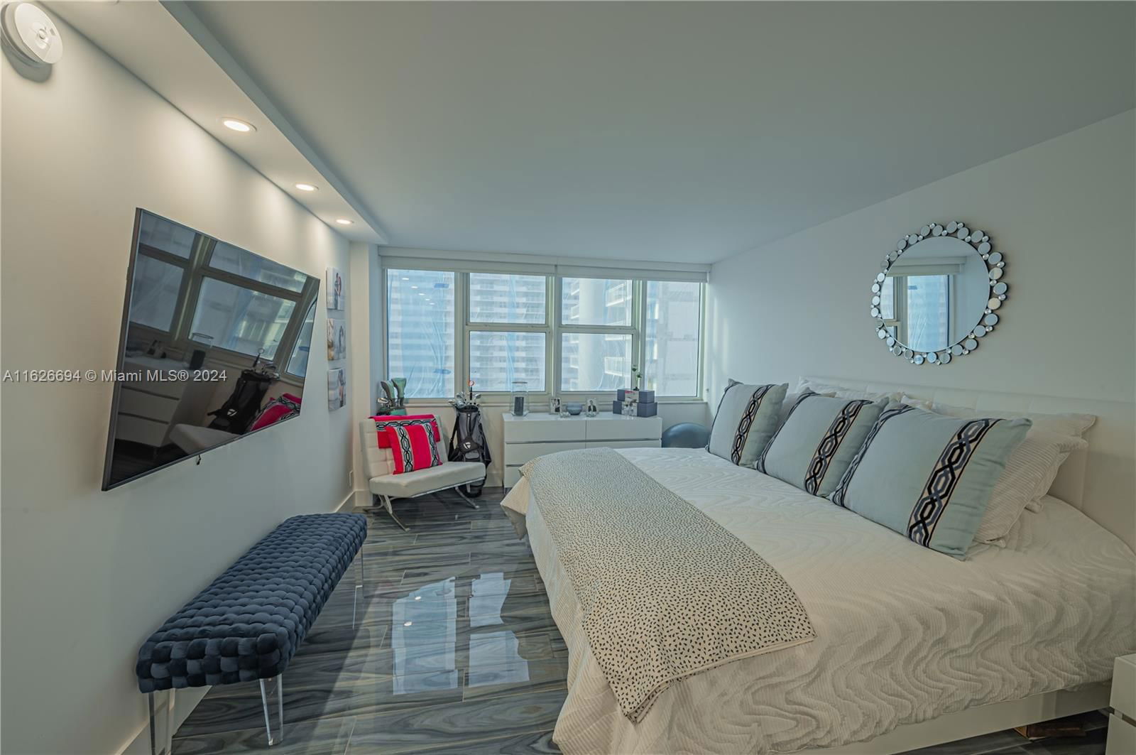 Real estate property located at 2030 Ocean Dr #1606, Broward, Parker Plaza Condo Estate, Hallandale Beach, FL