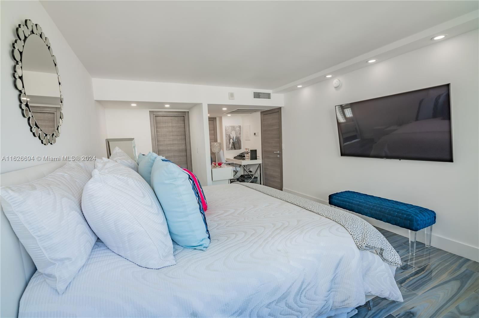 Real estate property located at 2030 Ocean Dr #1606, Broward, Parker Plaza Condo Estate, Hallandale Beach, FL