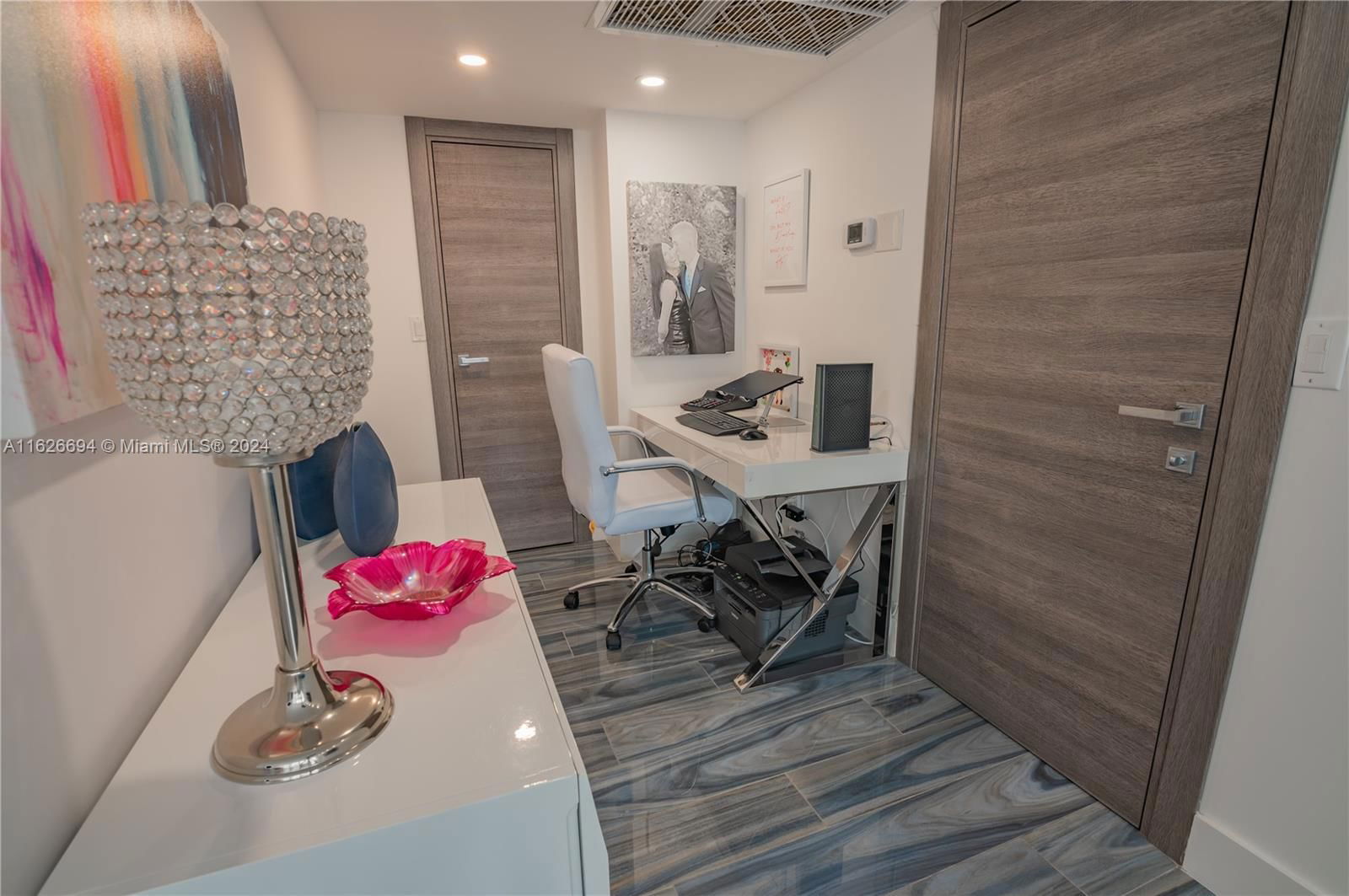 Real estate property located at 2030 Ocean Dr #1606, Broward, Parker Plaza Condo Estate, Hallandale Beach, FL