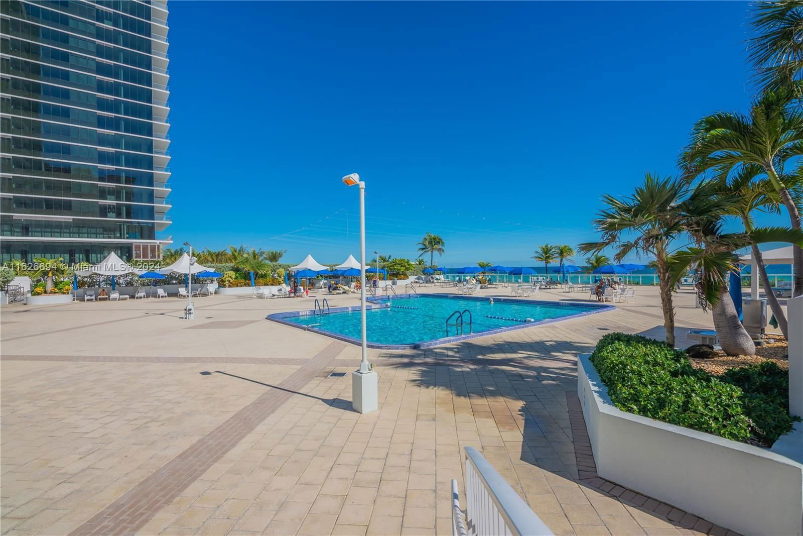 Real estate property located at 2030 Ocean Dr #1606, Broward, Parker Plaza Condo Estate, Hallandale Beach, FL