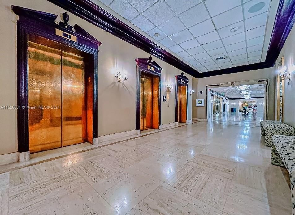 Real estate property located at 2030 Ocean Dr #1606, Broward, Parker Plaza Condo Estate, Hallandale Beach, FL