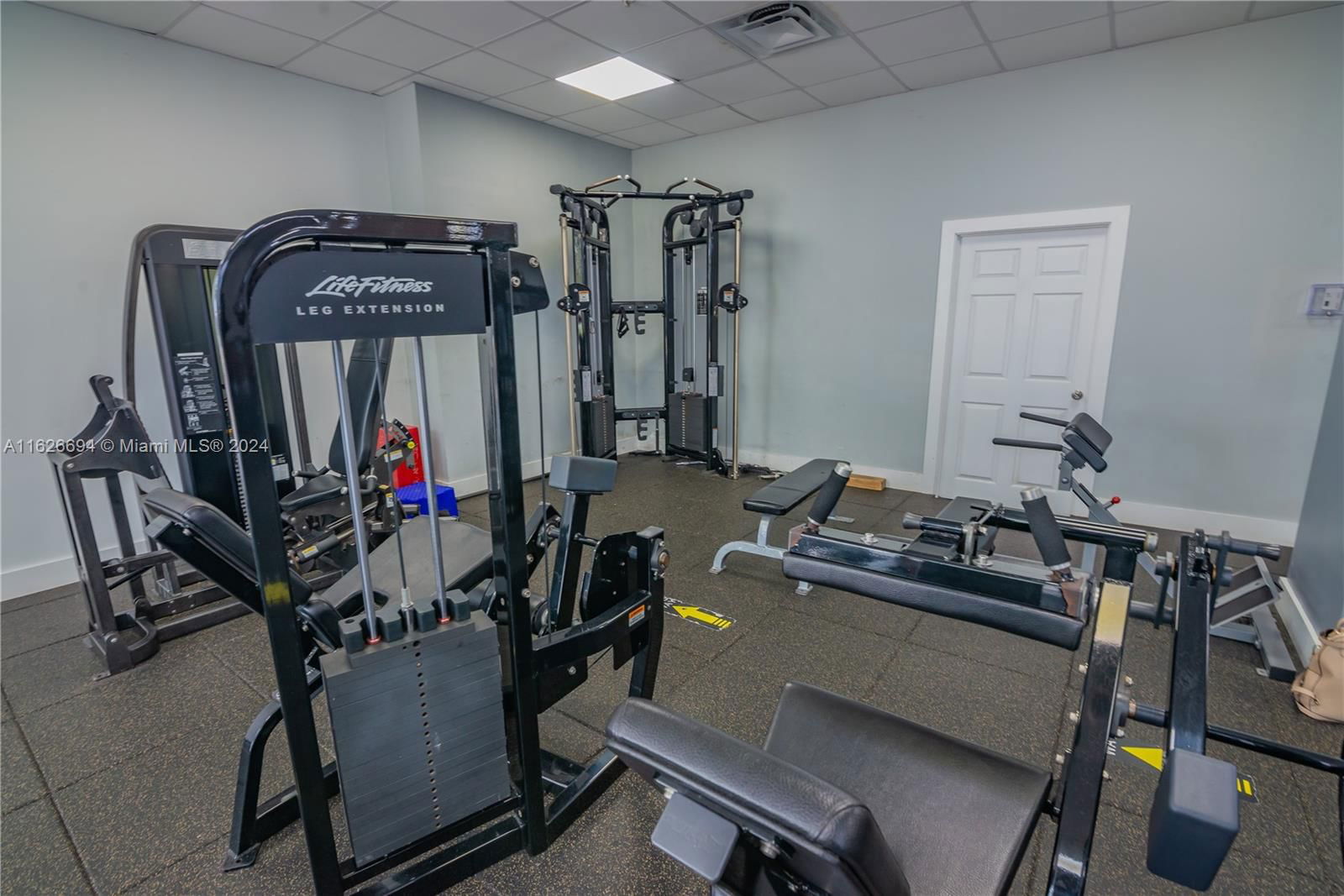 Real estate property located at 2030 Ocean Dr #1606, Broward, Parker Plaza Condo Estate, Hallandale Beach, FL