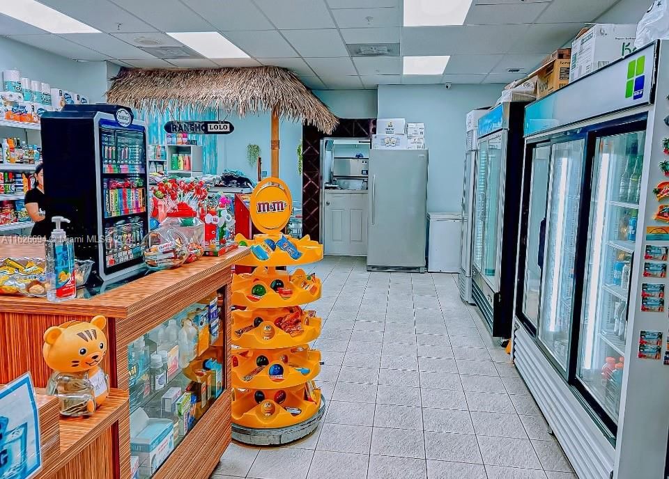 Real estate property located at 2030 Ocean Dr #1606, Broward, Parker Plaza Condo Estate, Hallandale Beach, FL