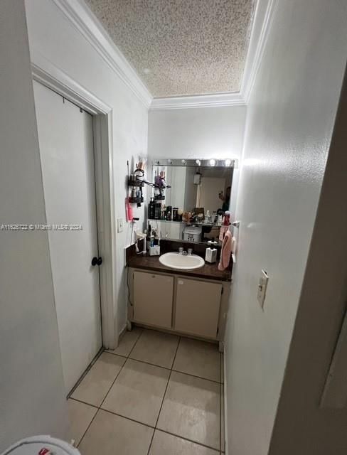 Real estate property located at 1800 54 st #406, Miami-dade, Westland Condo, Hialeah, FL