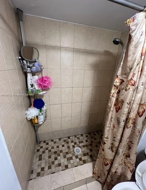 Real estate property located at 1800 54 st #406, Miami-dade, Westland Condo, Hialeah, FL
