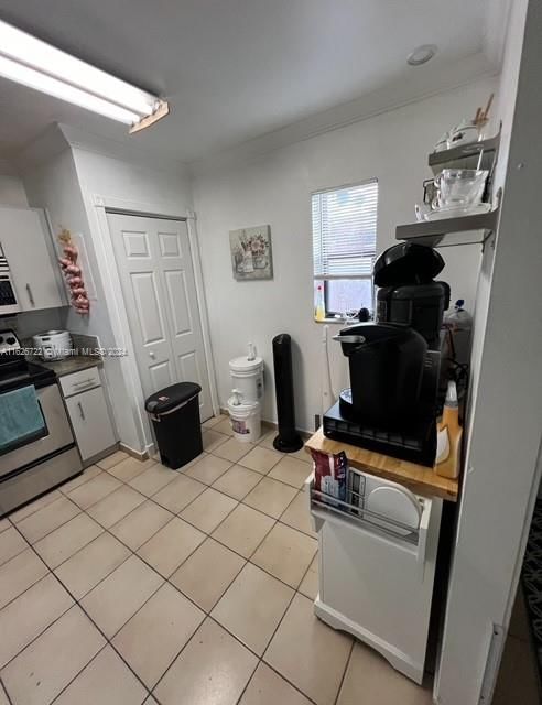 Real estate property located at 1800 54 st #406, Miami-dade, Westland Condo, Hialeah, FL
