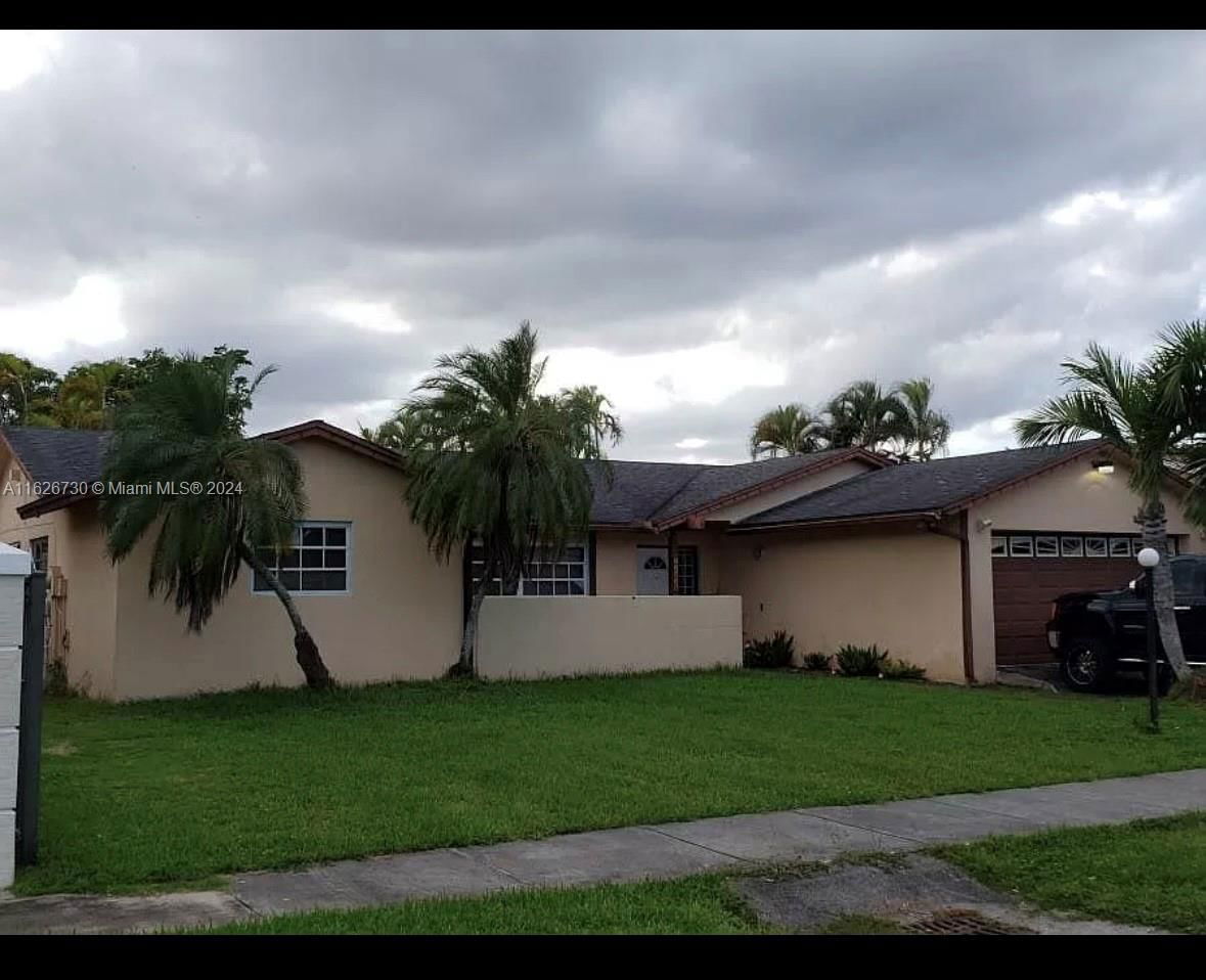 Real estate property located at 11026 139th Pl, Miami-Dade County, SHORES CALUSA, Miami, FL