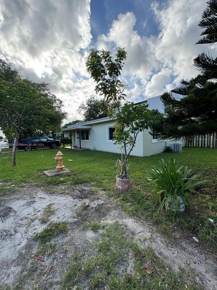 Real estate property located at 2355 9th St, Miami-Dade, RIVERSIDE FARMS, Miami, FL