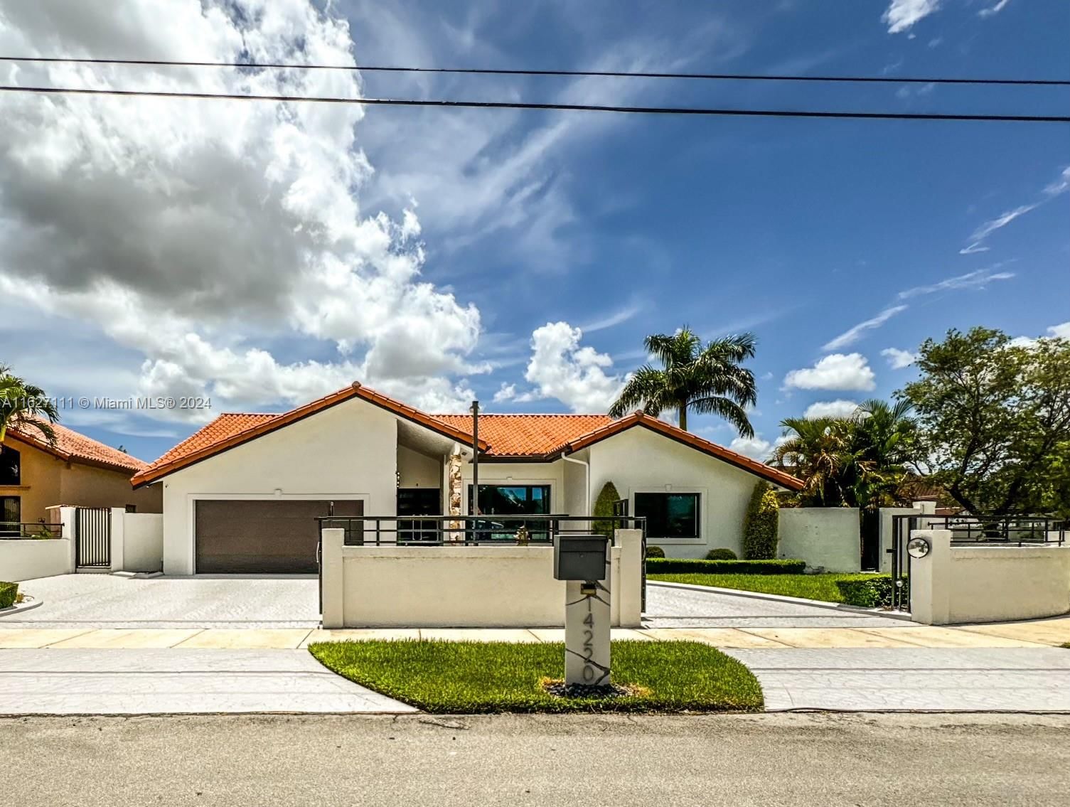 Real estate property located at 14220 36th St, Miami-Dade, CALMAR SUB, Miami, FL