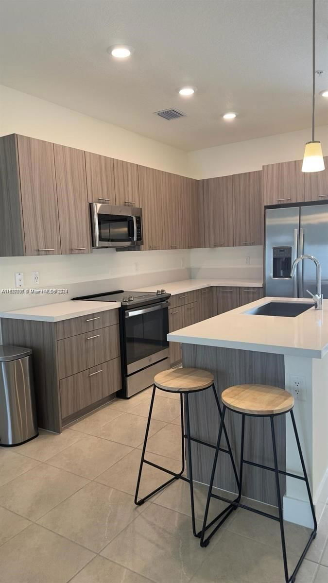 Real estate property located at 8201 41th st #408, Miami-Dade County, DOWNTOWN DORAL URBANA, Doral, FL