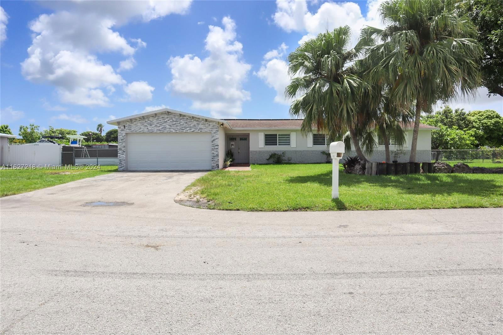 Real estate property located at 29721 169th Ave, Miami-Dade, BUSCH GARDENS SOUTH, 1ST, Homestead, FL