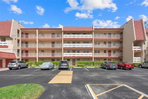 Real estate property located at 1045 Country Club Dr #107, Broward, Oriole Golf & Tennis Club, Margate, FL