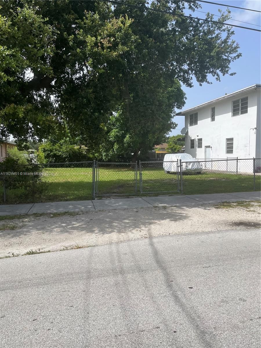 Real estate property located at 1985 152nd St, Miami-Dade, 1ST ADDN TO MAGNOLIA SUB, Miami Gardens, FL