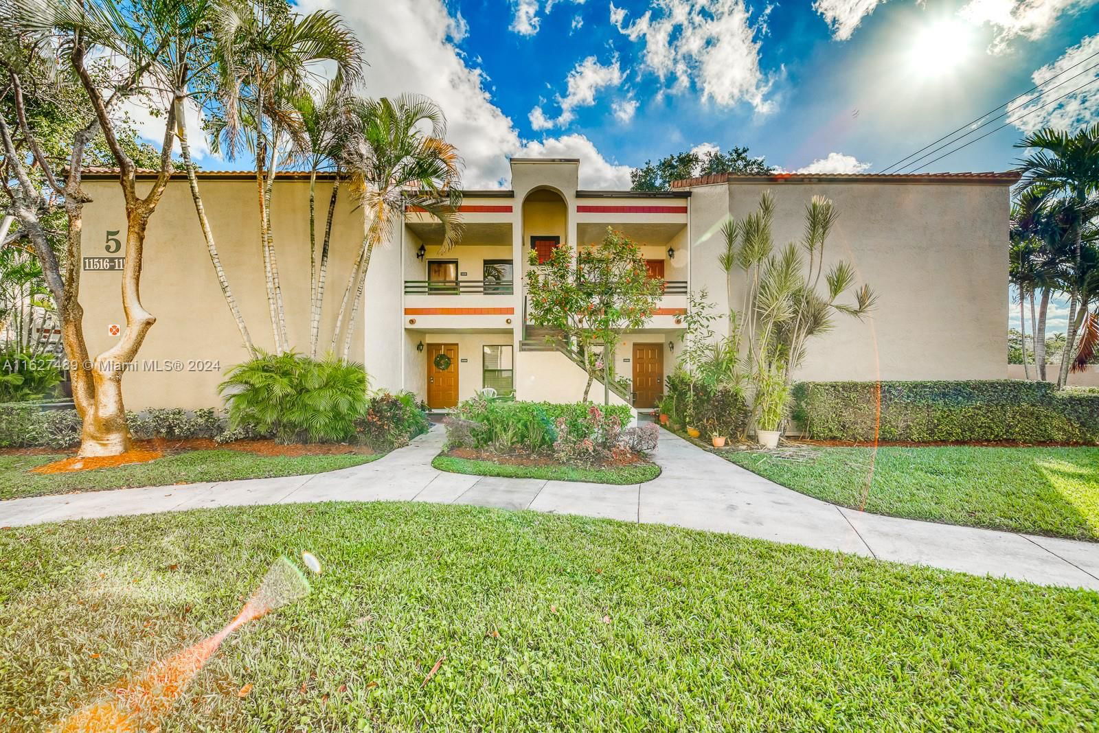 Real estate property located at 11530 10th St #11530, Broward County, PIERPOINTE ONE CONDO I, Pembroke Pines, FL