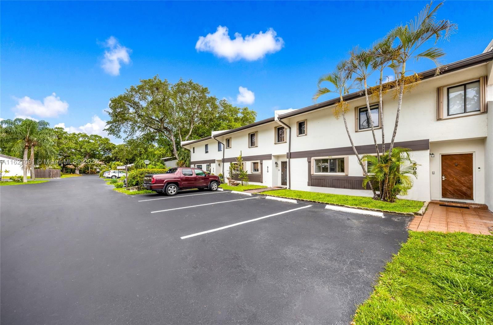 Real estate property located at 508 199th Ter #3J, Miami-Dade County, SANDPIPER AT CALIF CLUB C, Miami, FL