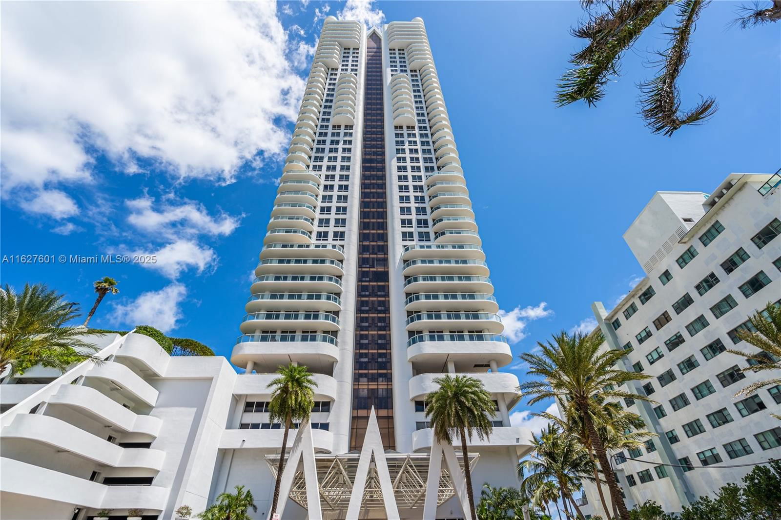 Real estate property located at 6365 Collins Ave #4408, Miami-dade, Akoya Condo, Miami Beach, FL