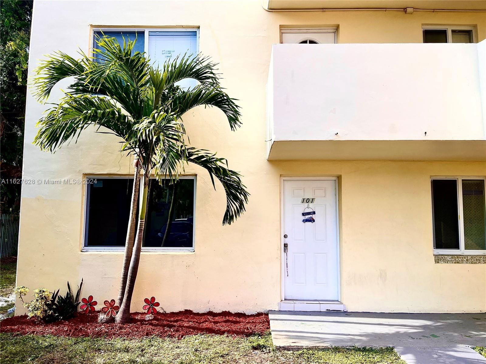 Real estate property located at 1201 191 Street G101, Miami-Dade County, ROLLING GREEN CONDO G, Miami, FL