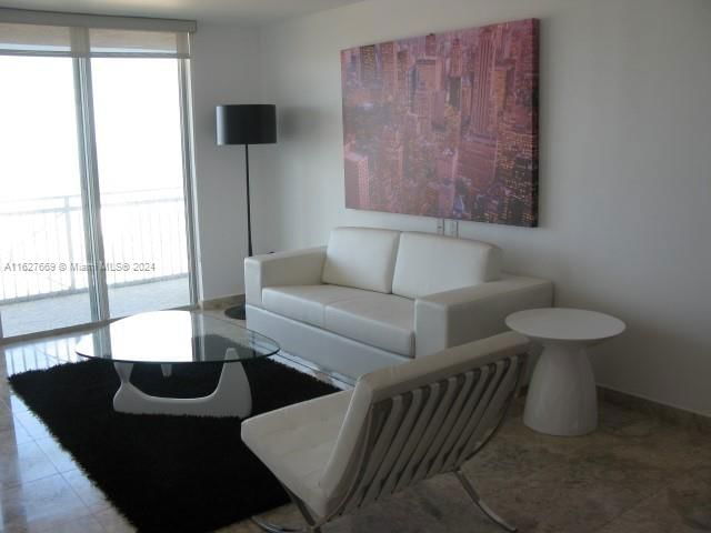 Real estate property located at 90 Alton Rd #2909, Miami-Dade County, YACHT CLUB AT PORTOFINO C, Miami Beach, FL