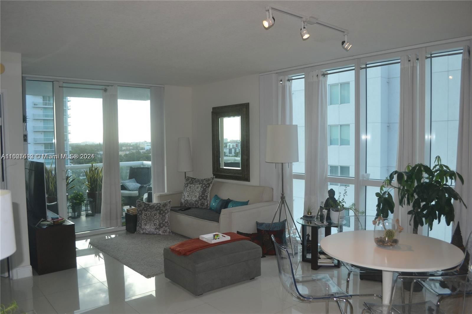 Real estate property located at 1871 S River Dr #1205, Miami-Dade, TERRAZAS RIVERPARK VILLAG, Miami, FL