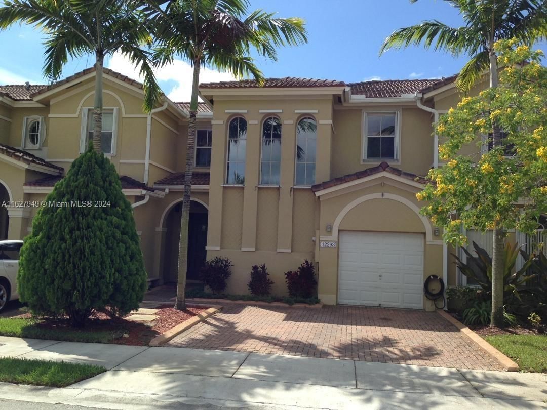 Real estate property located at , Miami-Dade, KENDALL BREEZE, Miami, FL