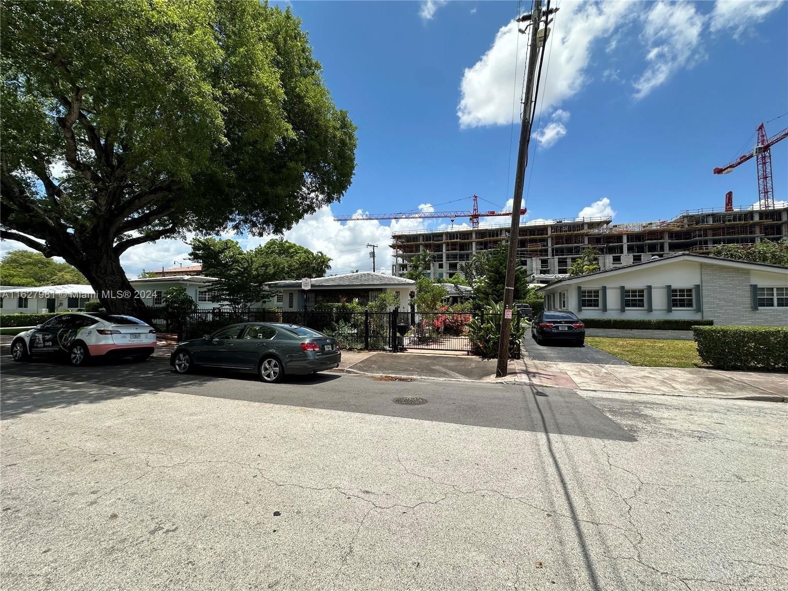 Real estate property located at 337 Santander Ave, Miami-Dade, CORAL GABLES CRAFTS SEC, Coral Gables, FL