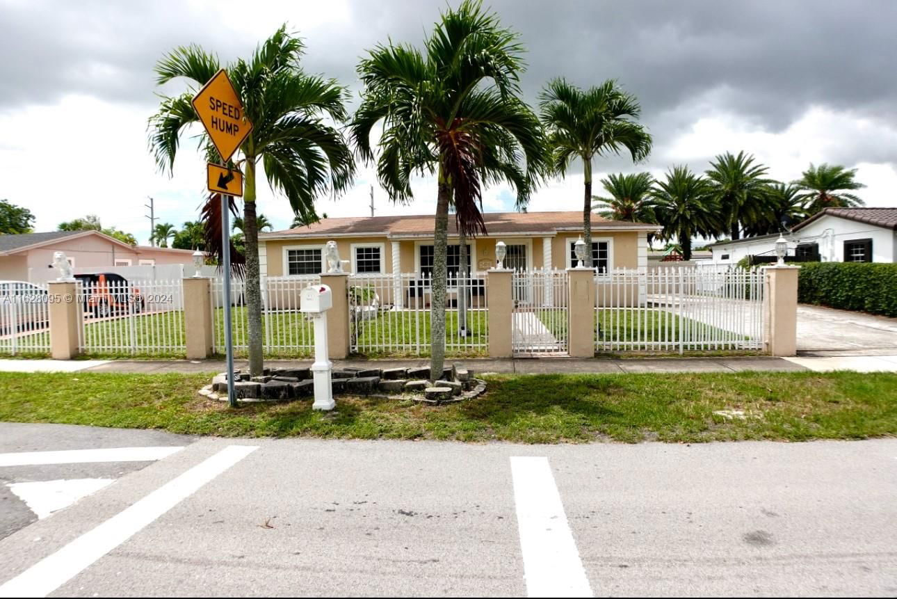 Real estate property located at 3426 180th St, Miami-Dade County, BANKERS SUB #1, Miami Gardens, FL