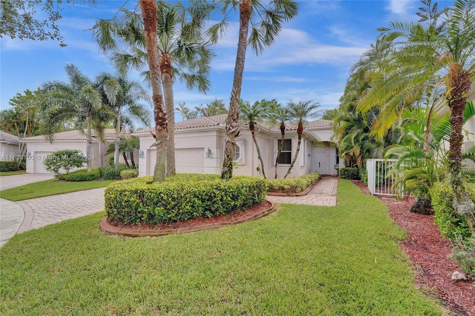 Real estate property located at 2525 Bay Pointe Ct, Broward, Bay Pointe, Weston, FL