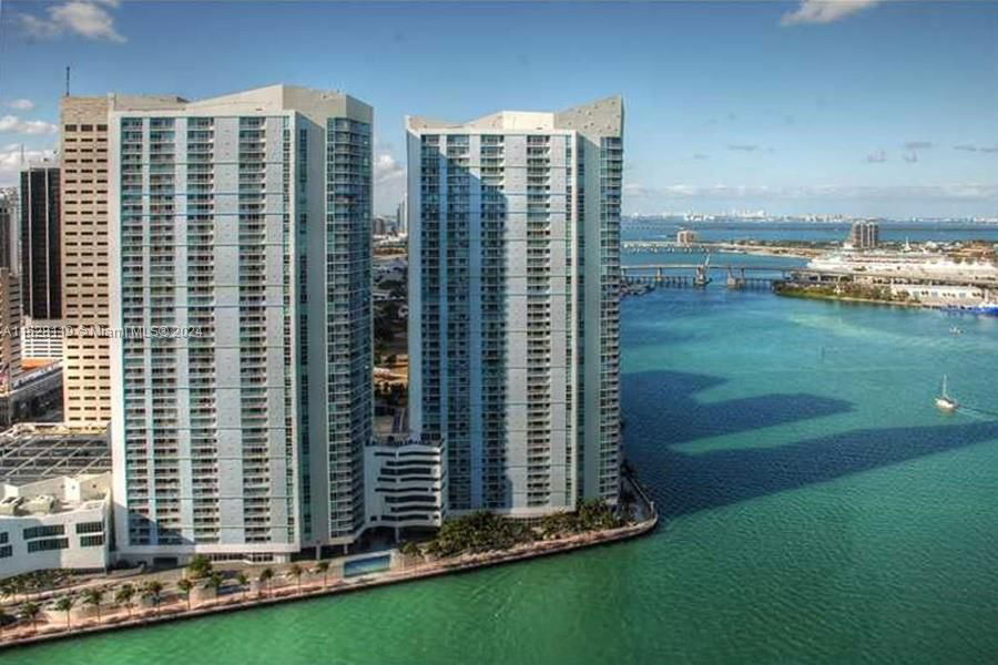 Real estate property located at 325 Biscayne Blvd #3718, Miami-Dade County, ONE MIAMI WEST CONDO, Miami, FL
