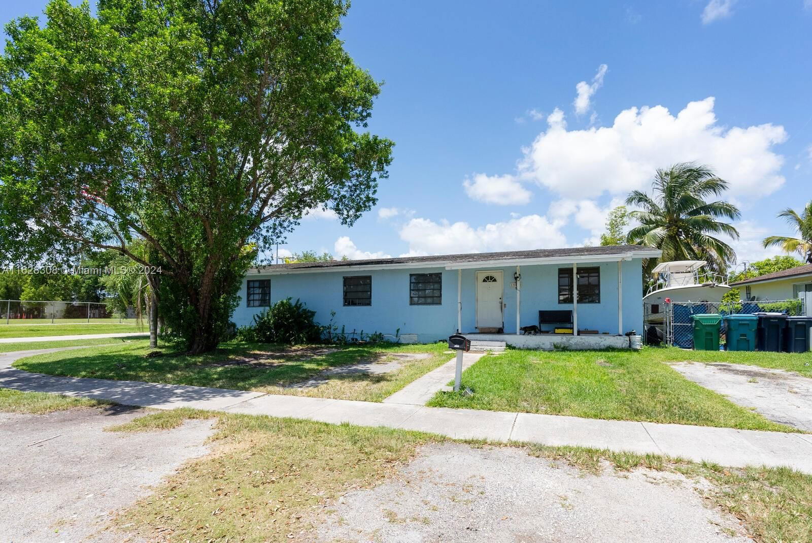 Real estate property located at 19930 Coral Sea Rd, Miami-Dade County, CUTLER RIDGE MANOR ESTATE, Cutler Bay, FL