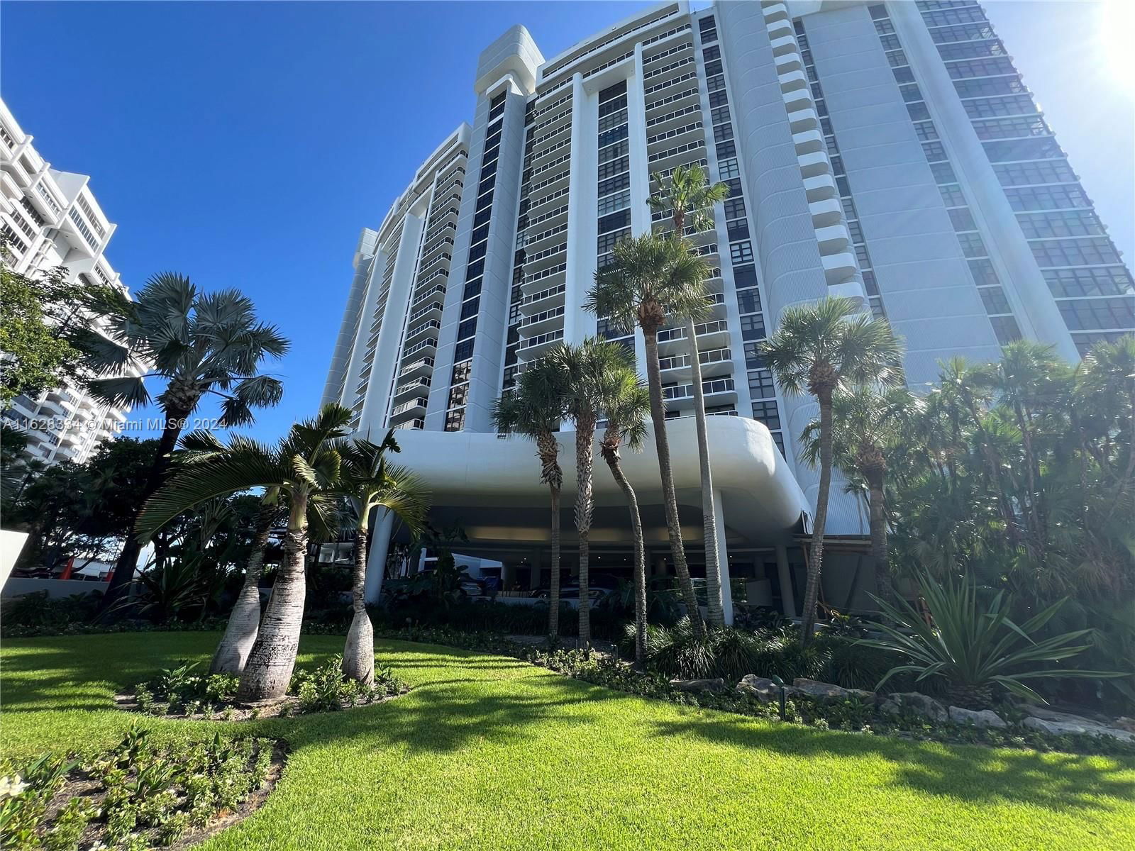 Real estate property located at 9 Island Ave #1409, Miami-Dade County, NINE ISLAND AVENUE CONDO, Miami Beach, FL