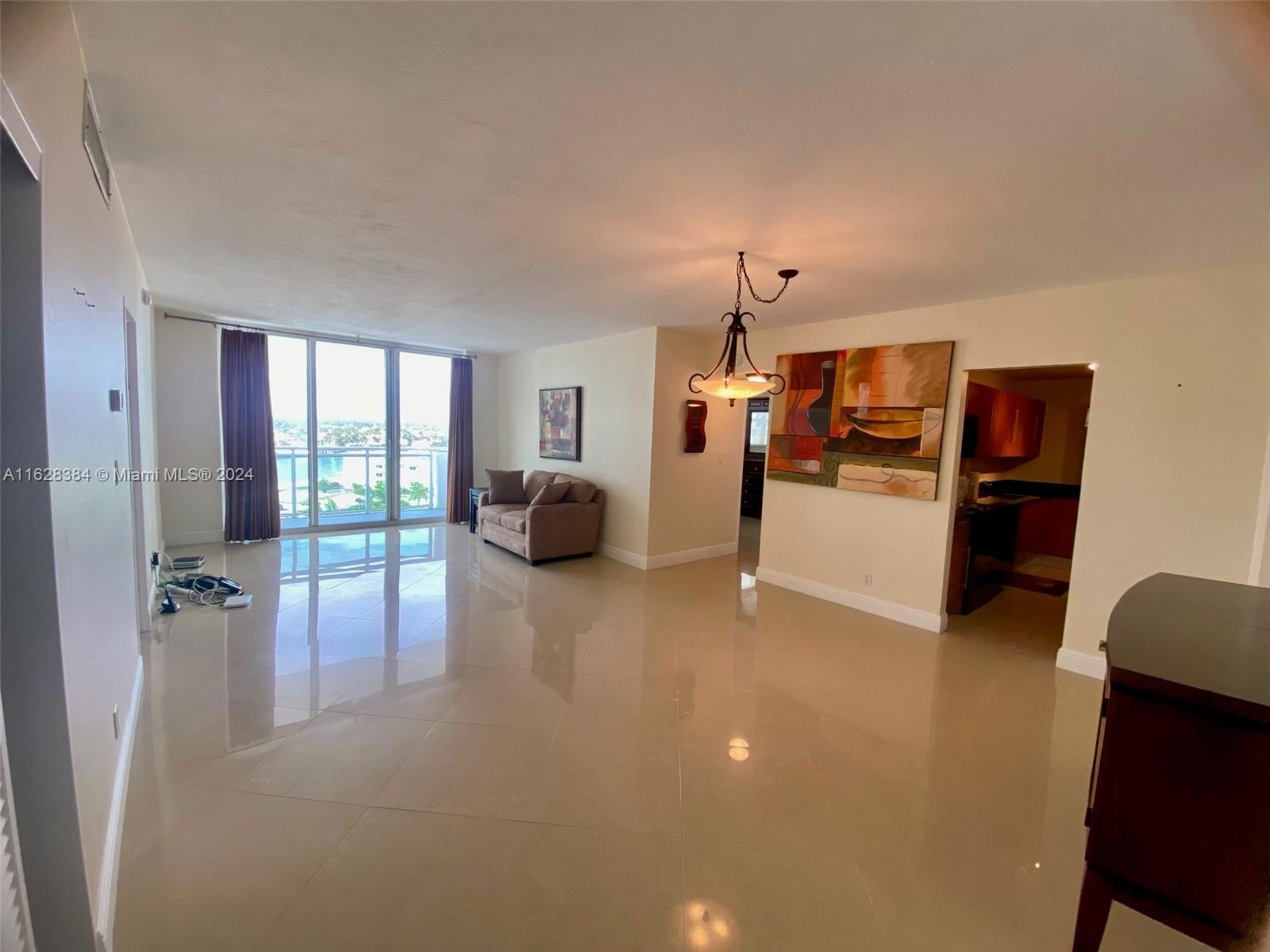 Real estate property located at 3001 Ocean Dr #829, Broward County, RESIDENCES ON HOLLYWOOD B, Hollywood, FL